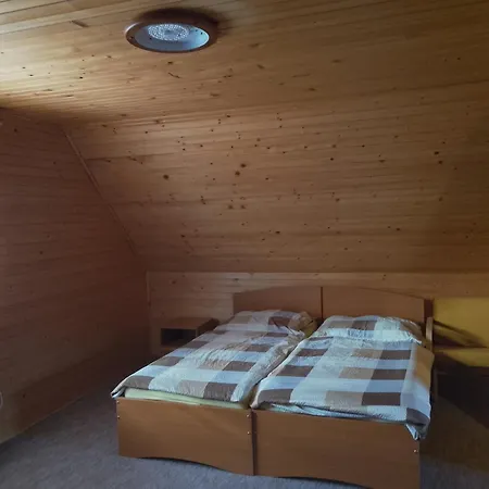 Dovolenkový dom Komposesoratny Dom Kalameny